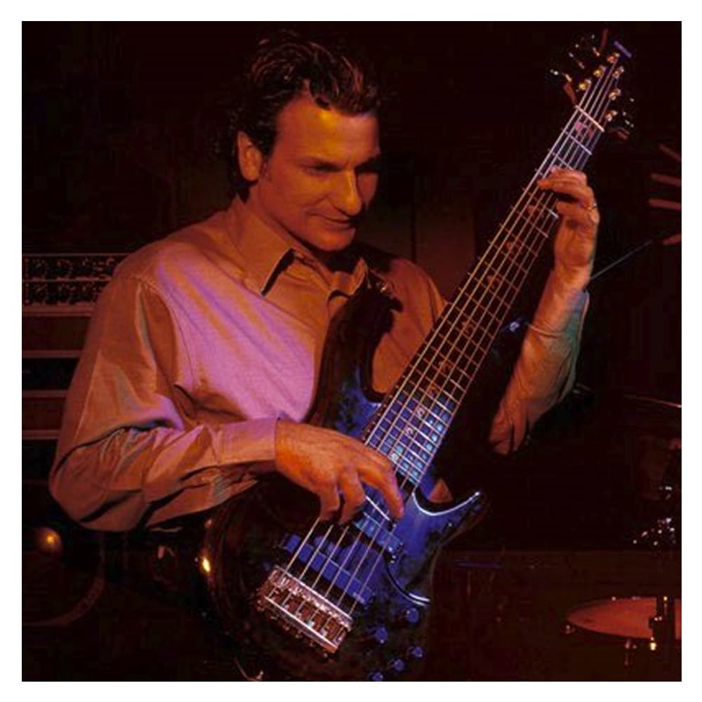 Bajo Eléctrico 6 cuerdas Signature John Patitucci TRBJP2 Translucent Dark Red - Yamaha