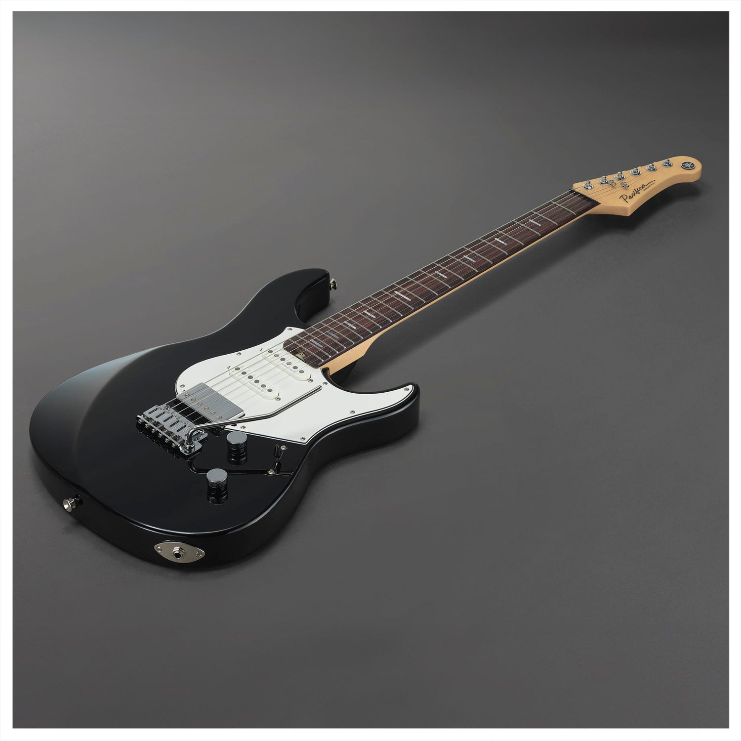 Guitarra Pacifica Standard Plus Rosewood Black - Yamaha