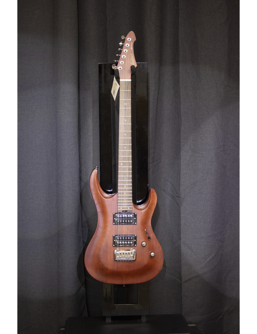Aria® MAC-DLX Guitarra Eléctrica 24F Tremolo Super Strato® | Stained Brown