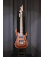 Aria® MAC-DLX Guitarra Eléctrica 24F Tremolo Super Strato® | Stained Brown